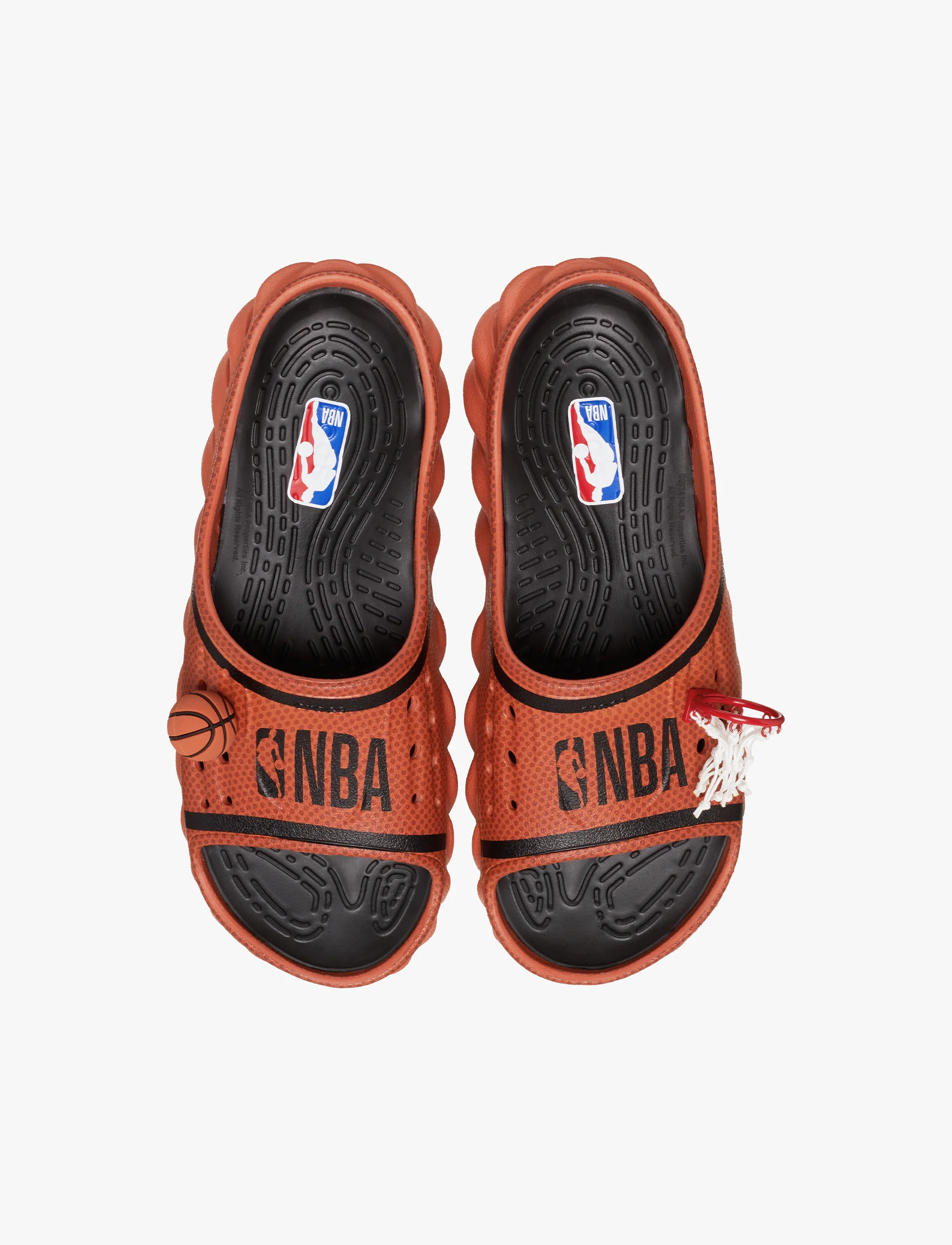 Crocs NBA Echo Slide - כפכפי קרוקס אקו אן בי איי בצבע כתום גזר - Image 4