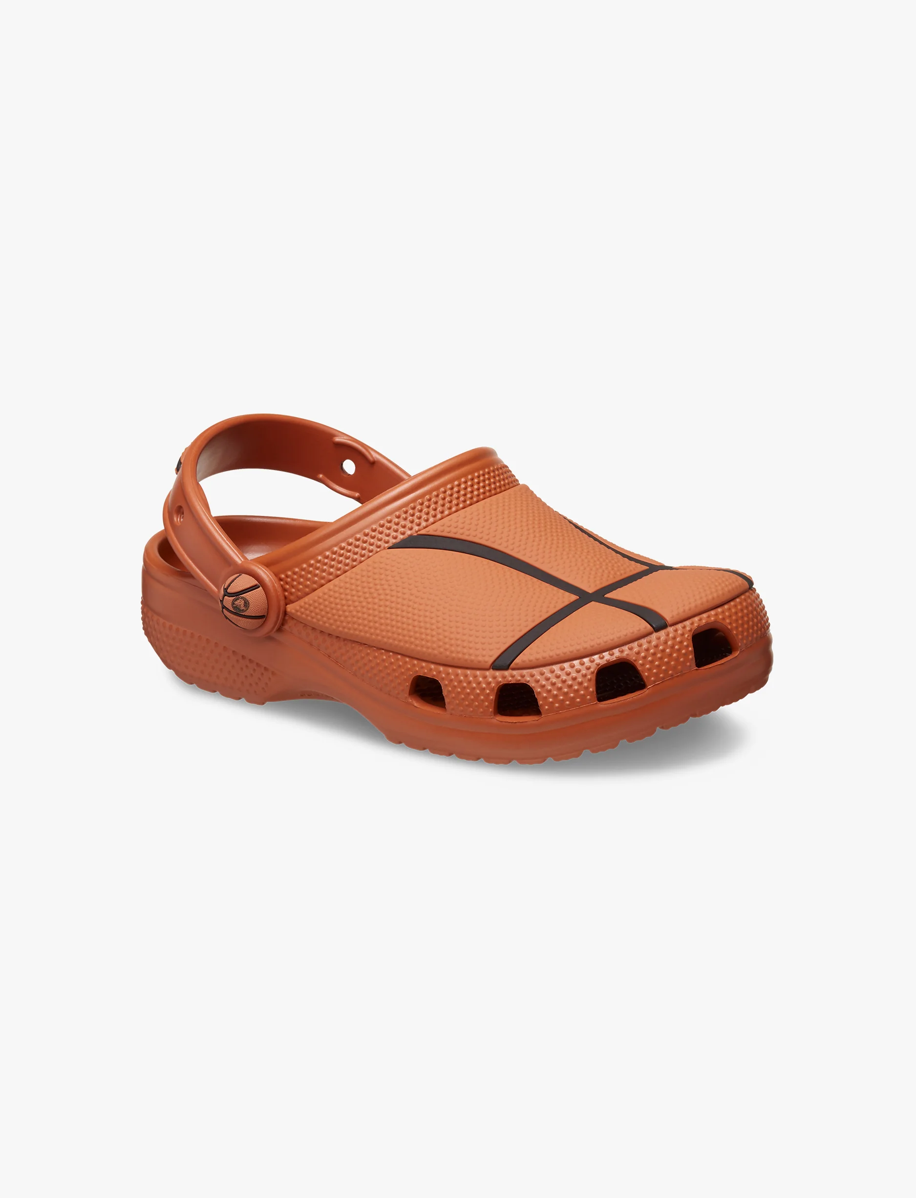 Crocs Classic Basketball Clog T - כפכפי קרוקס קלוג לילדים בצבע כתום גזר בהדפס כדור סל מידות קטנות