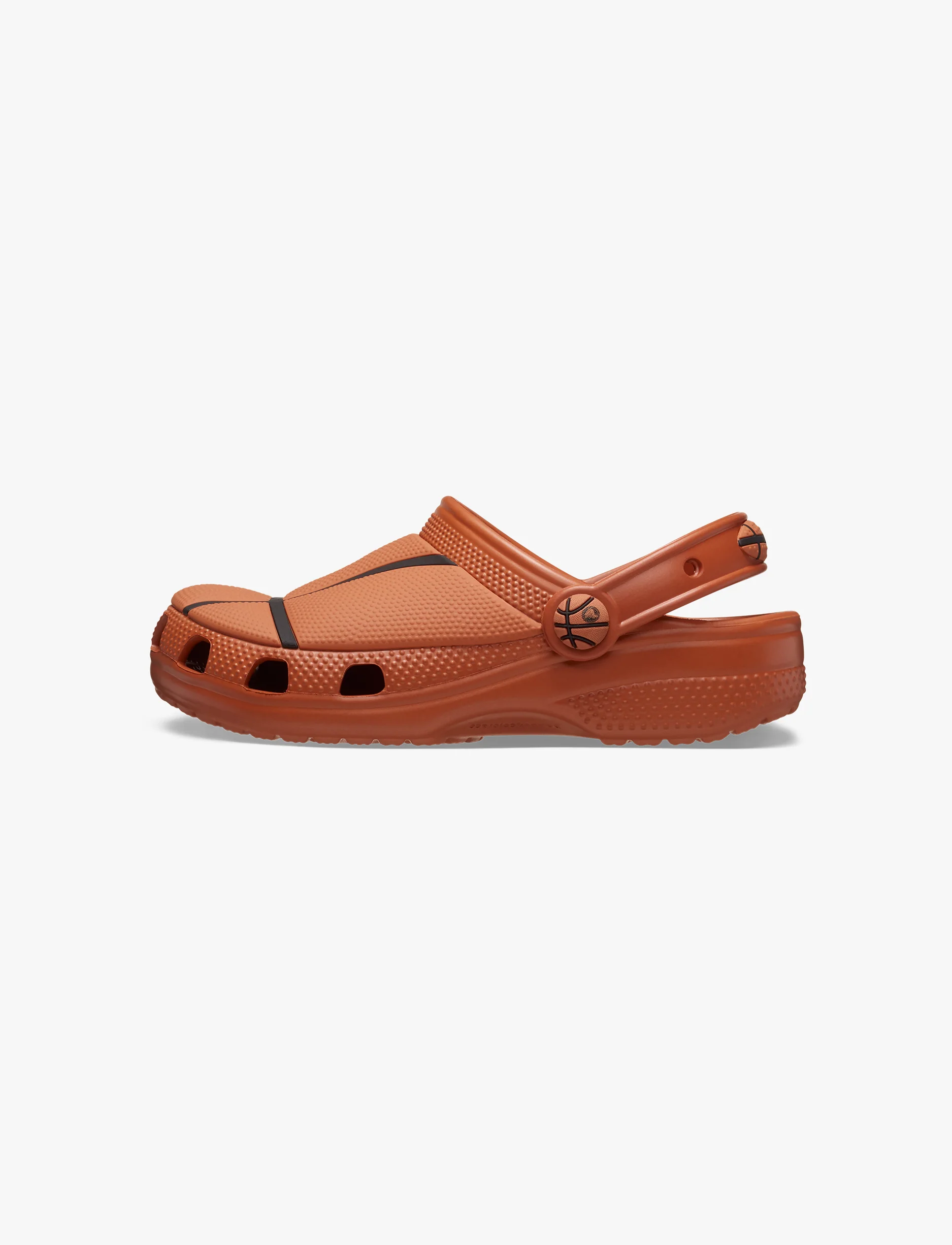 Crocs Classic Basketball Clog T - כפכפי קרוקס קלוג לילדים בצבע כתום גזר בהדפס כדור סל מידות קטנות - Image 6