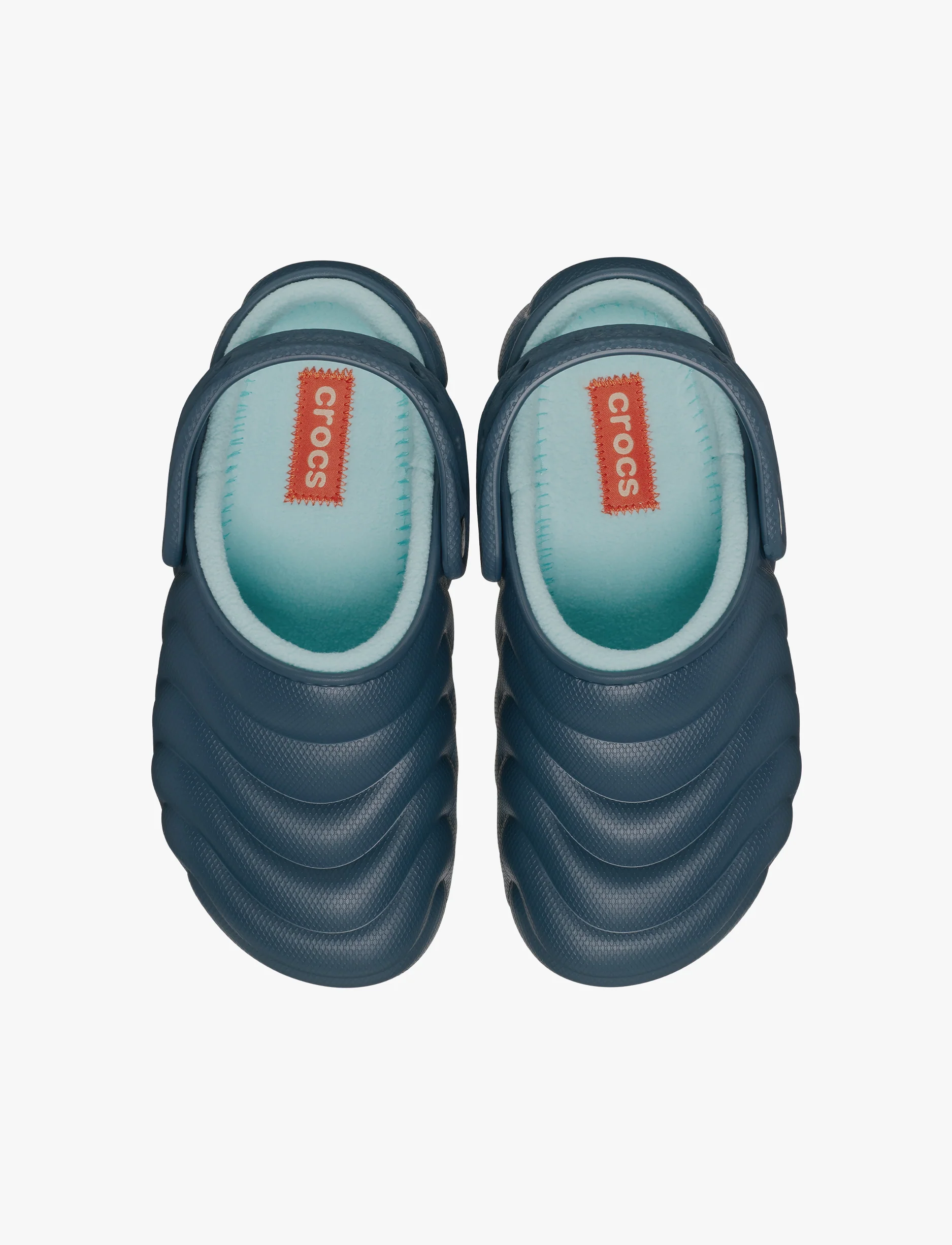 Crocs Classic Lined Overpuff Clog - כפכפים פרוותיים קרוקס בצבע כחול - Image 3