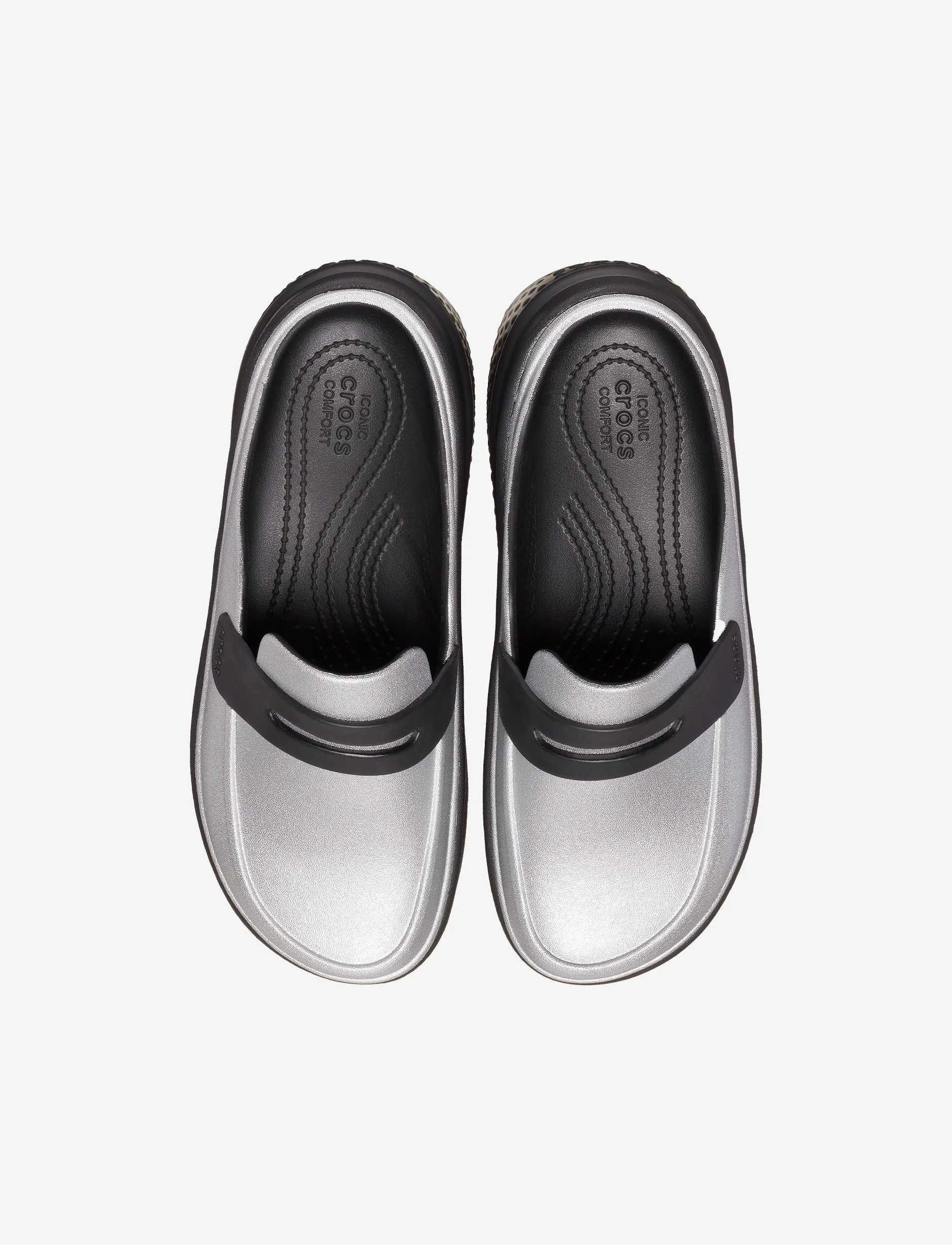 Crocs Stomp Metallic Loafer- כפכפי קרוקס מוקסין פלטפורמה לנשים בצבע שחור/כסף - Image 4