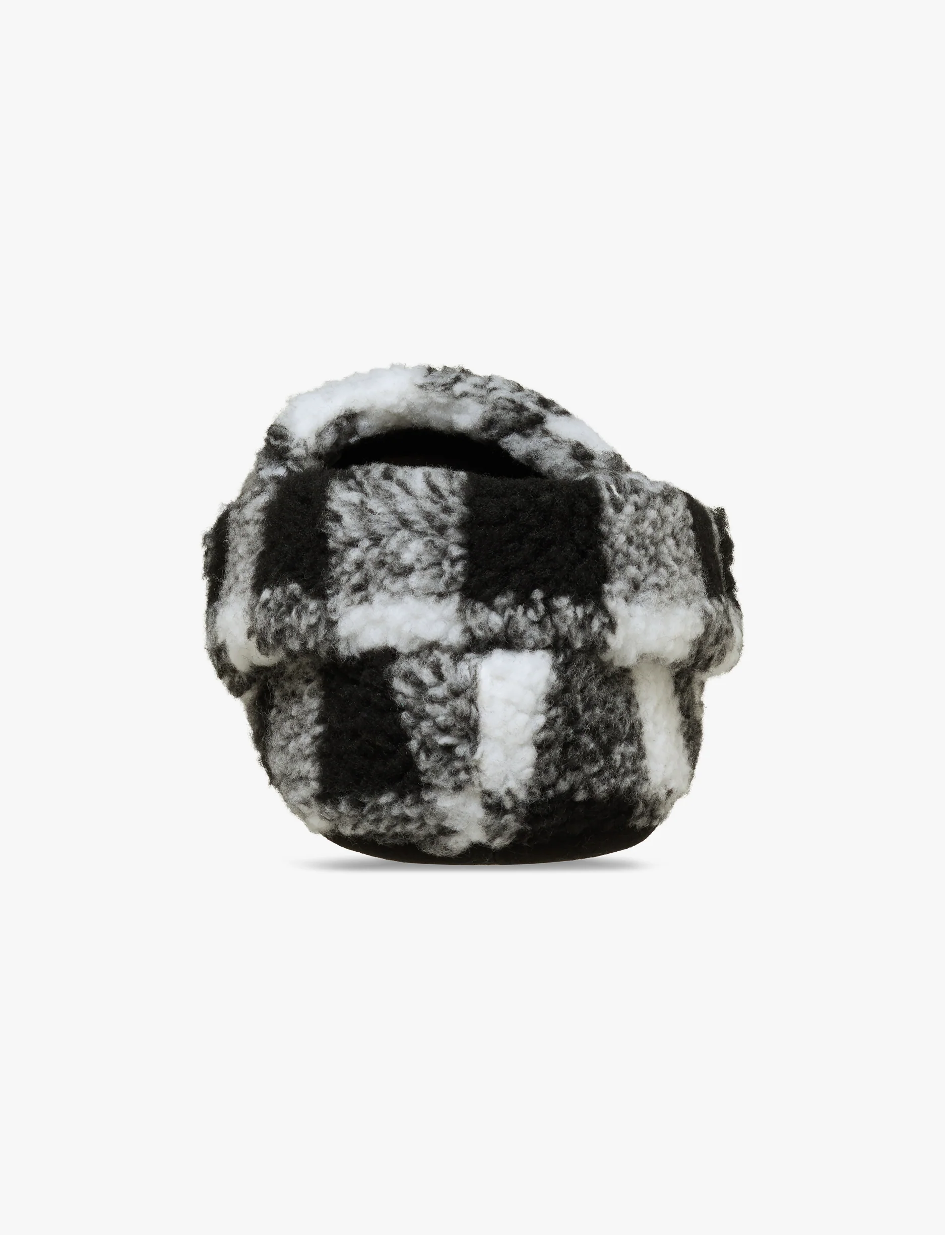 Crocs Classic Buffalo Check Cozzzy Slipper - נעלי בית קרוקס עם הדפס משובץ בצבע שחור/לבן - Image 5