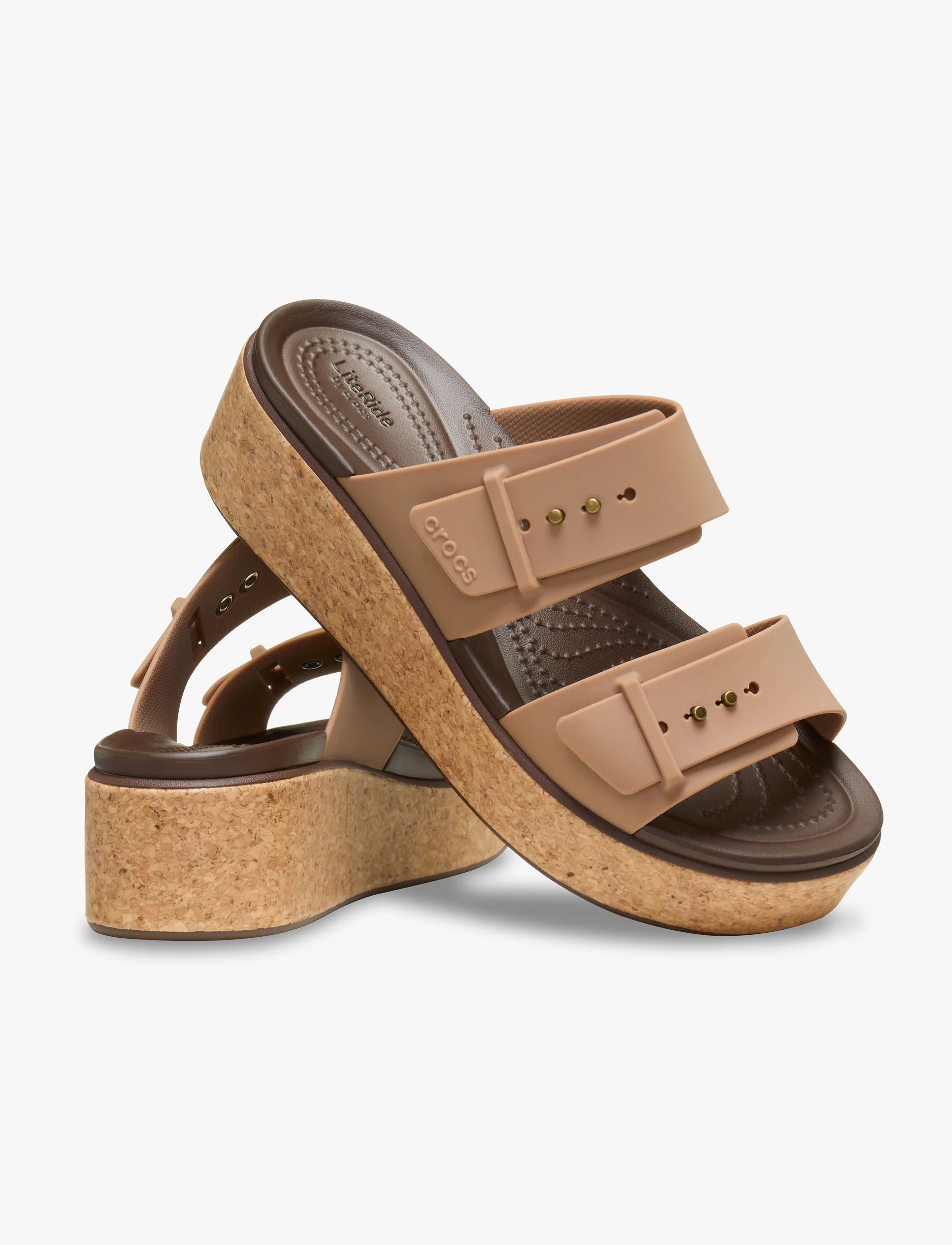 Crocs Brooklyn Cork Buckle - כפכפי פלטפורמה קרוקס ברוקלין לנשים בצבע שוקולד חלב - Image 3