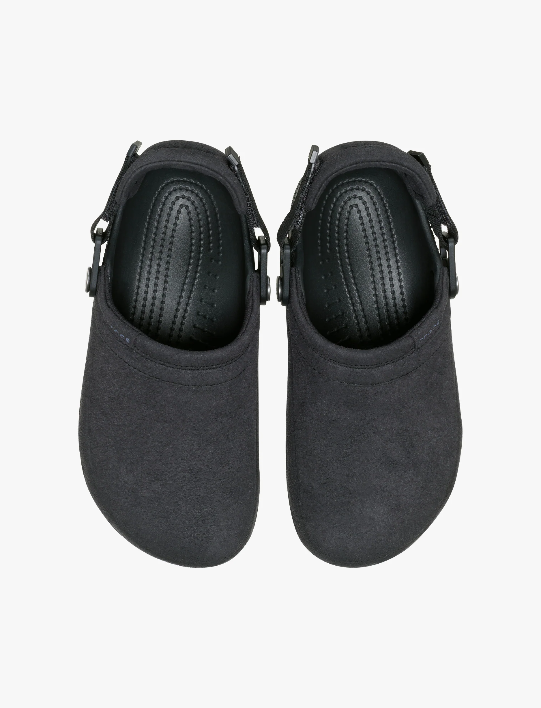 Crocs Classic Crafted Vegan Suede Clog - כפכפי קרוקס קלוג קראפטד בצבע שחור - Image 4