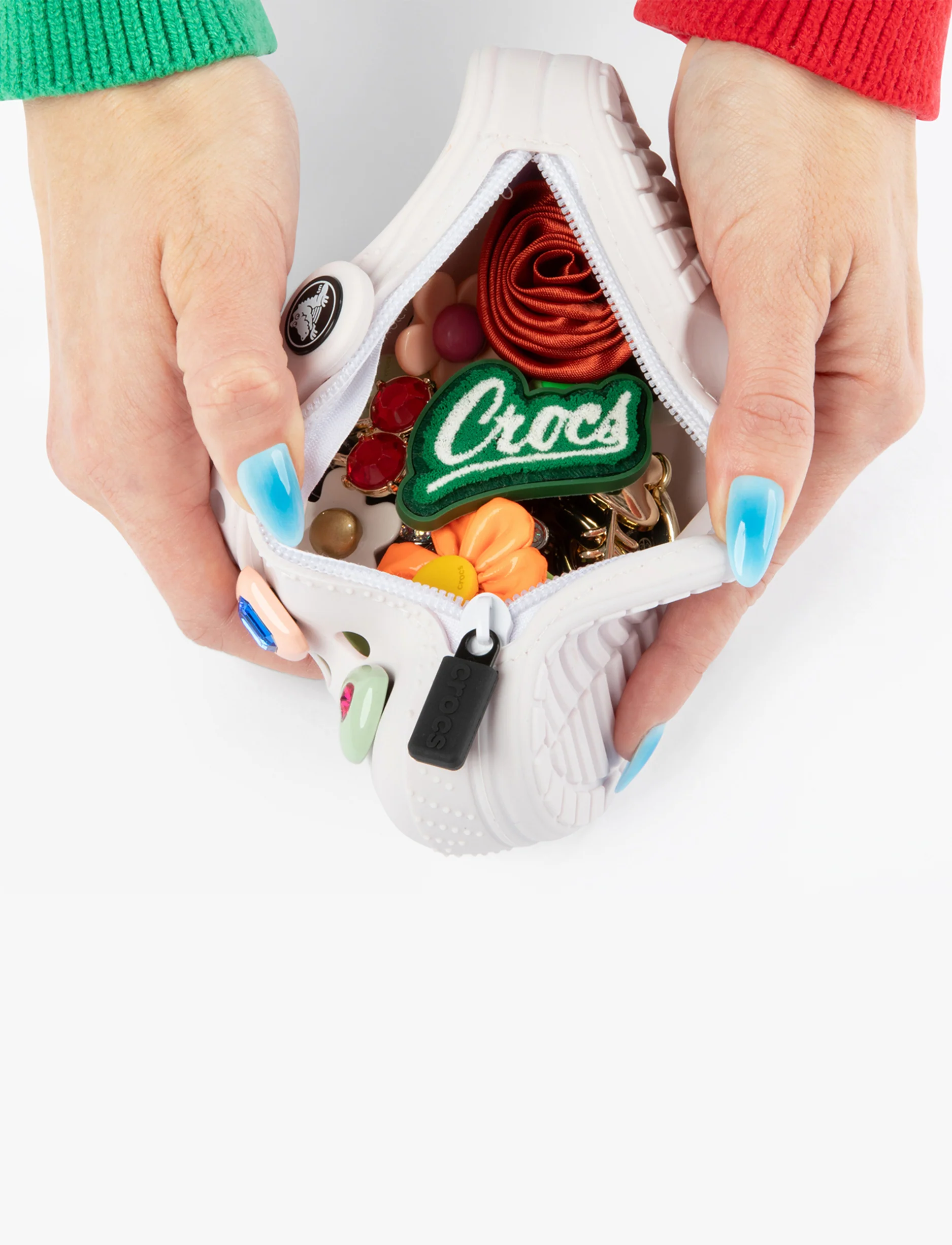 Crocs Classic Clog Pouch Bag Charm - נרתיק קטן לתיק בצורת קרוקס שחור - Image 4