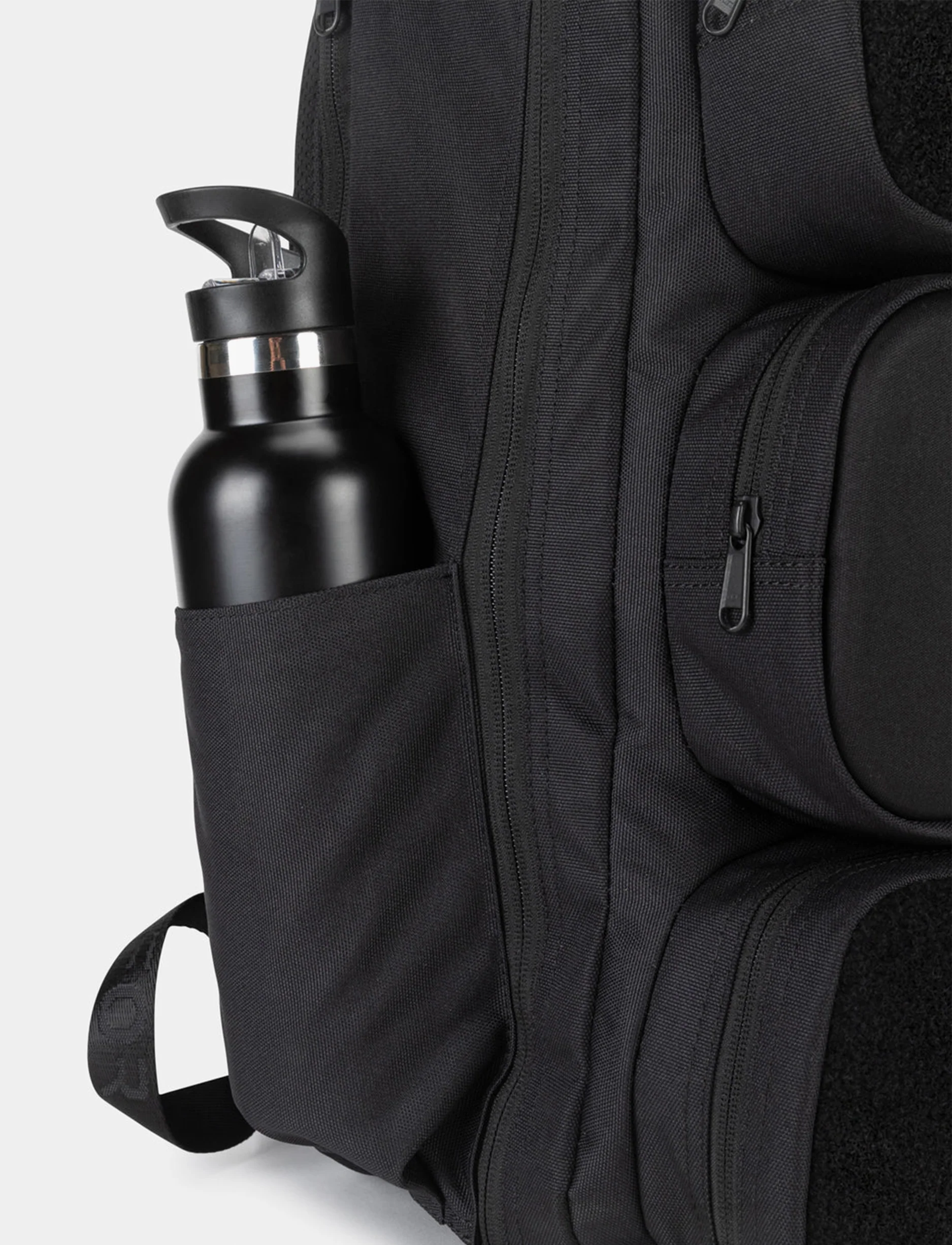 Built For Athletes Elite 35L Backpack - תיק גב ספורט שחור 35 ליטר - Image 3