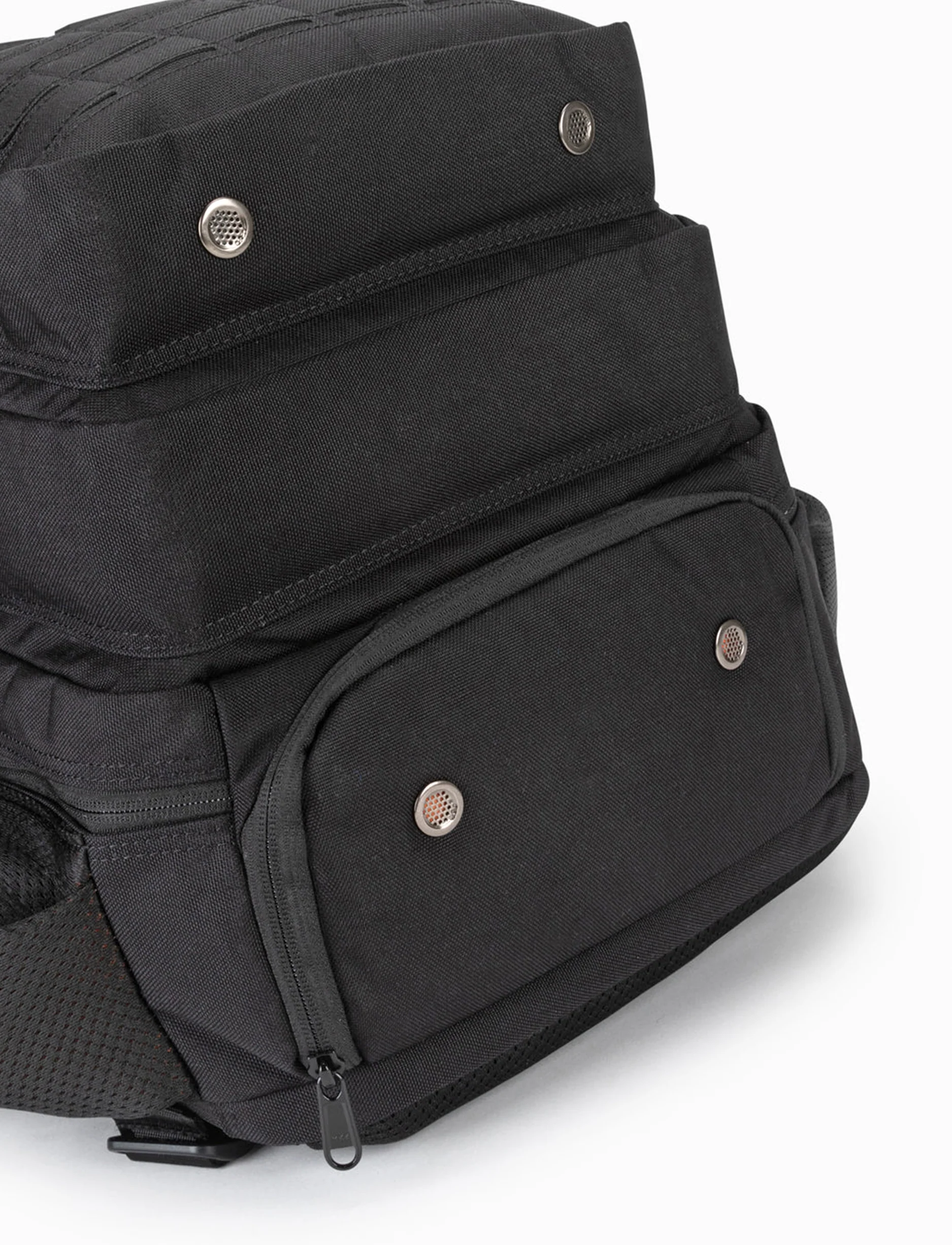 Built For Athletes Black Pro Series Backpack 45L - תיק גב שחור בנפח 45 ליטר - Image 4