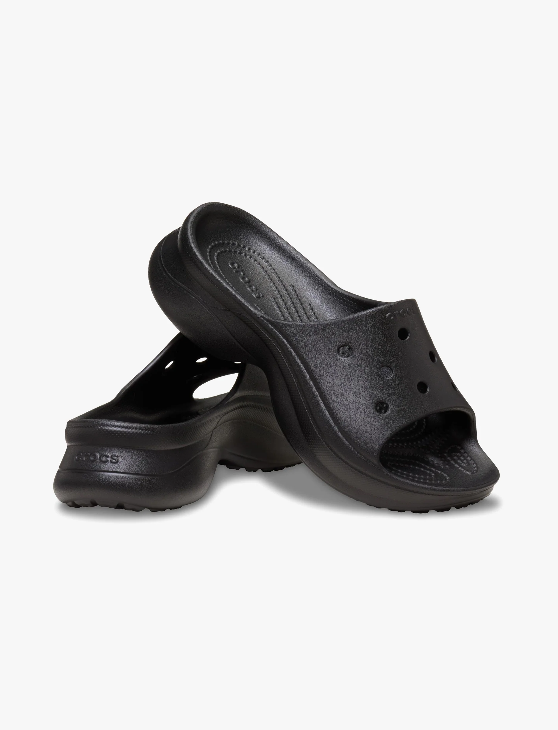 Crocs Bae Slide - כפכפי סלייד פלטפורמה קרוקס לנשים בצבע שחור - Image 4