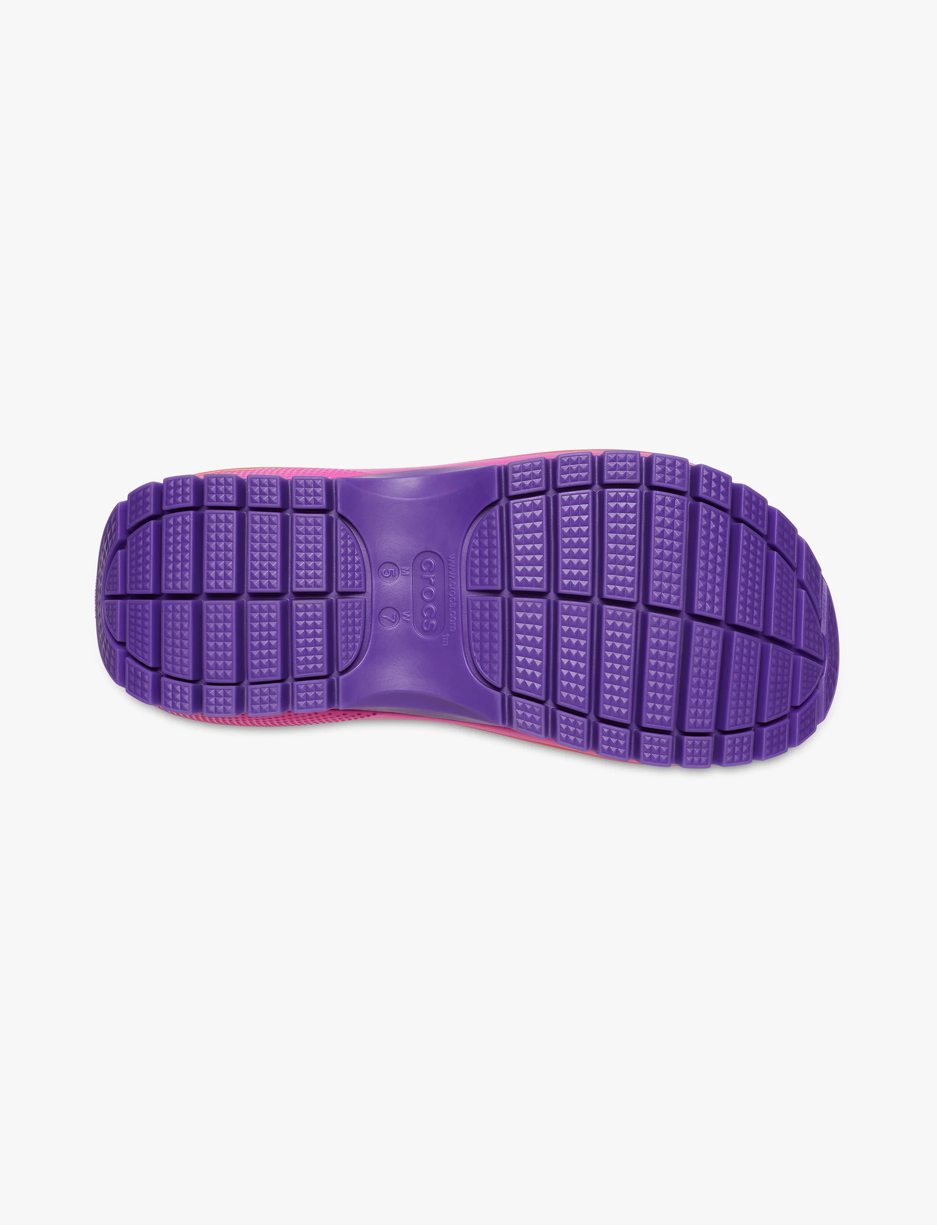 Crocs Classic Mega Crush Sandal - סנדל פלטפורמה קרוקס לנשים בצבע לבן מולטי - Image 7