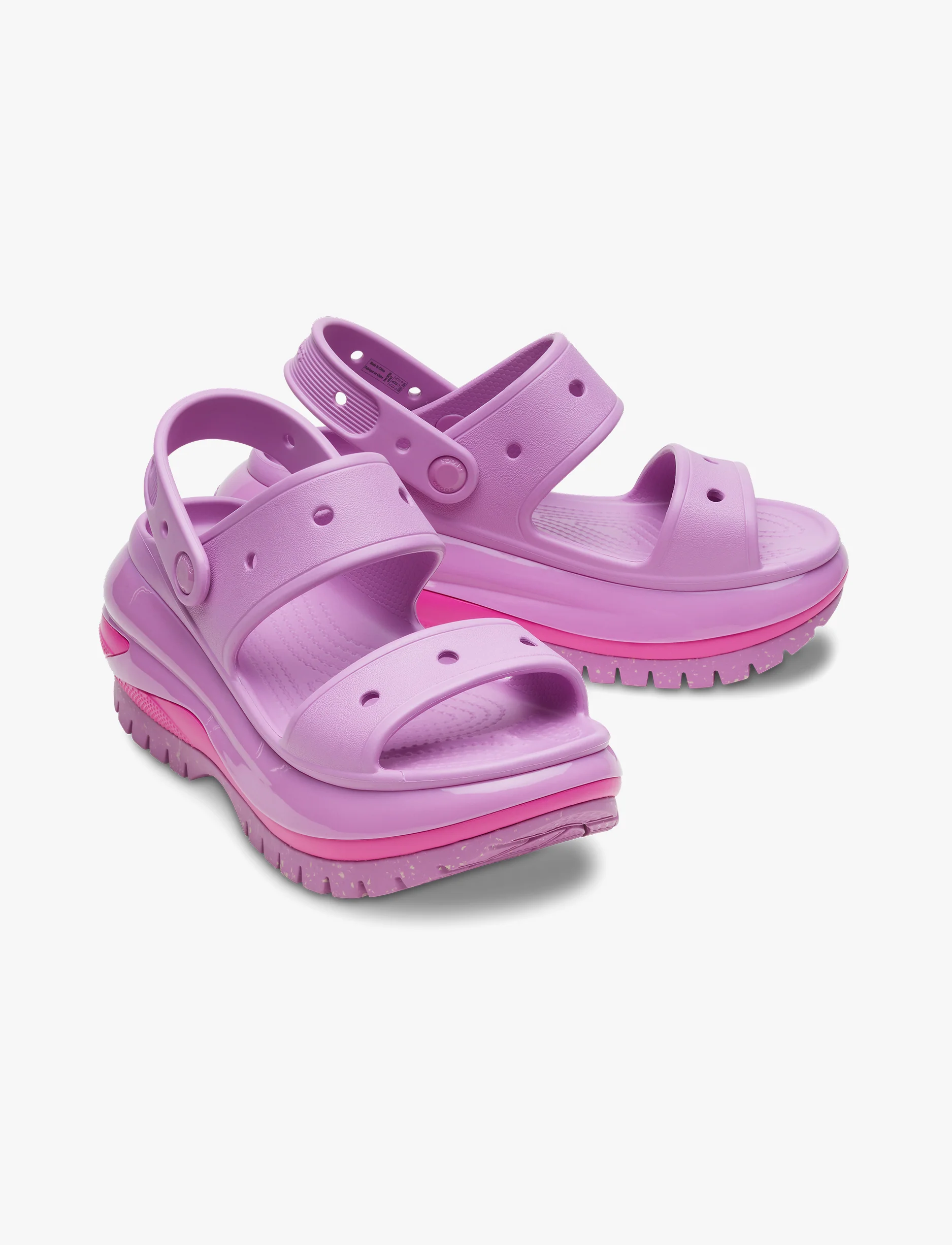 Crocs Classic Mega Crush Sandal - סנדל פלטפורמה קרוקס לנשים בצבע ורוד - Image 3