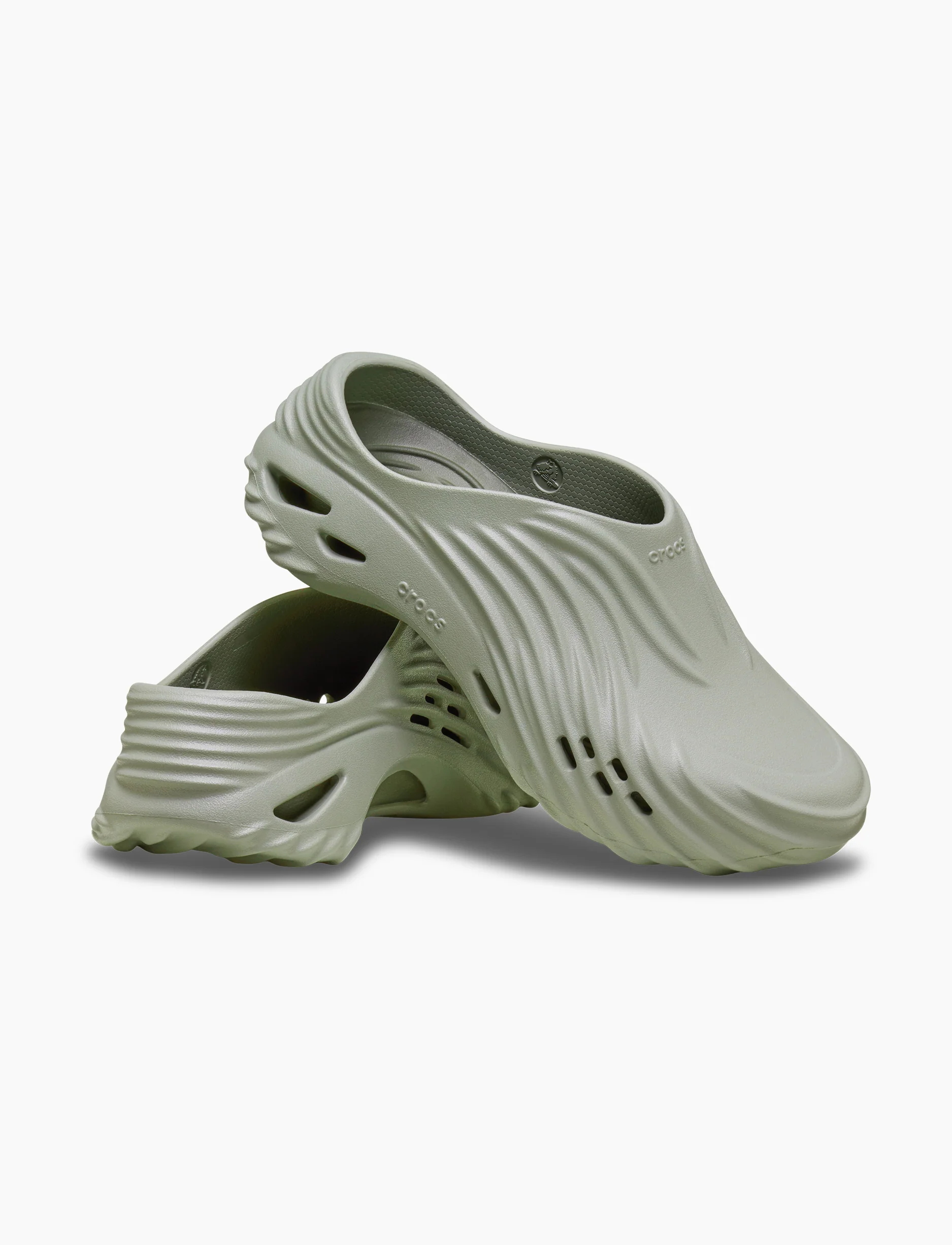 Crocs Echo Wave -  כפכפי קרוקס אקו וויב בצבע אפור - Image 3