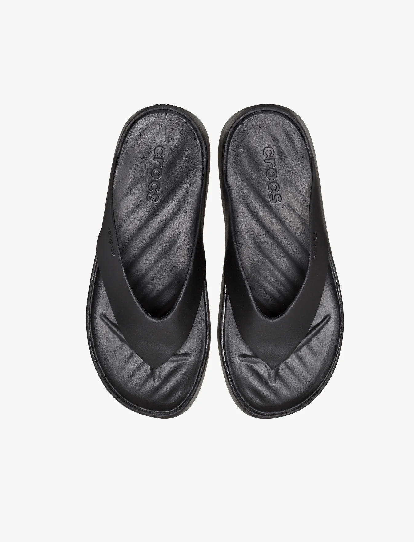 Crocs Getaway Platform Flip - כפכפי אצבע פלטפורמה קרוקס לנשים בצבע שחור - Image 4