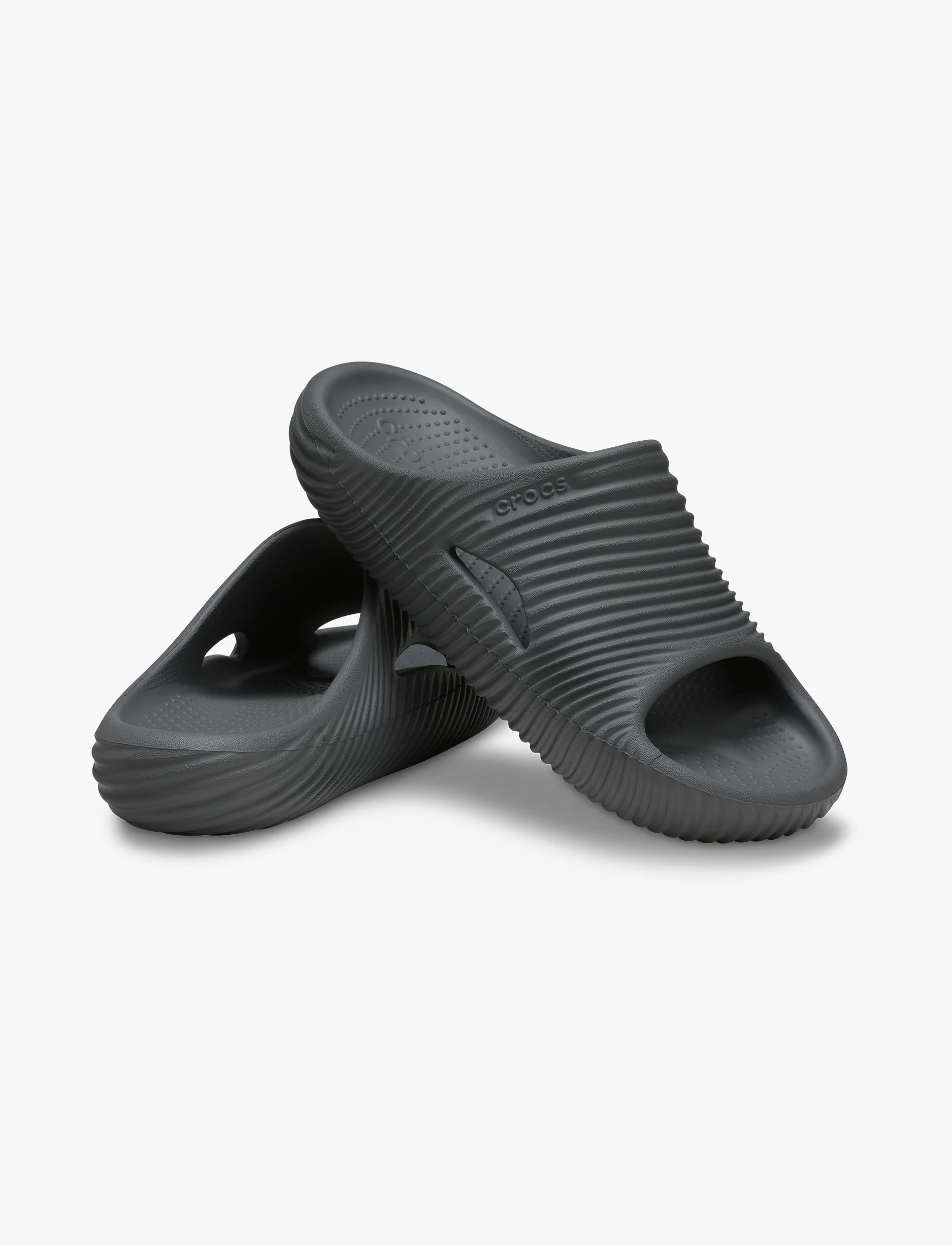 Crocs Mellow Tide Recovery Slide - כפכפי סלייד בצבע אפור סלאט - Image 4