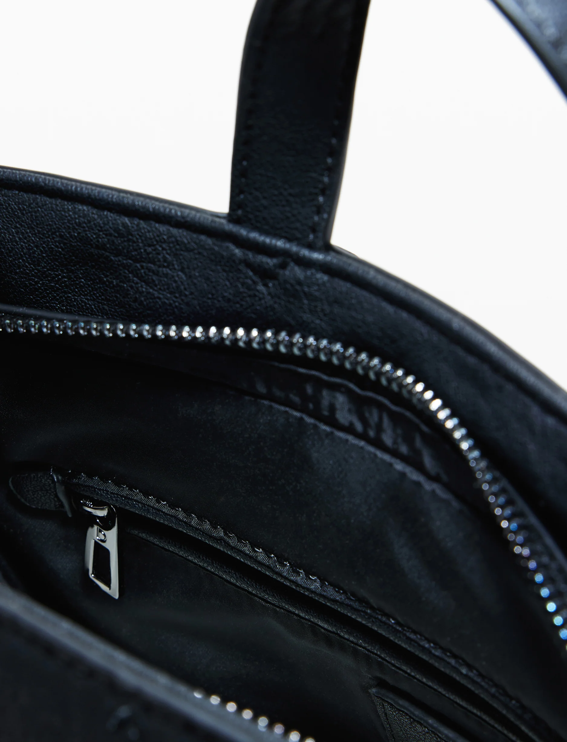 Desigual Back Embro Patch Pretoria Mini Black Backpack - תיק גב דיזיגוואל לנשים - Image 4