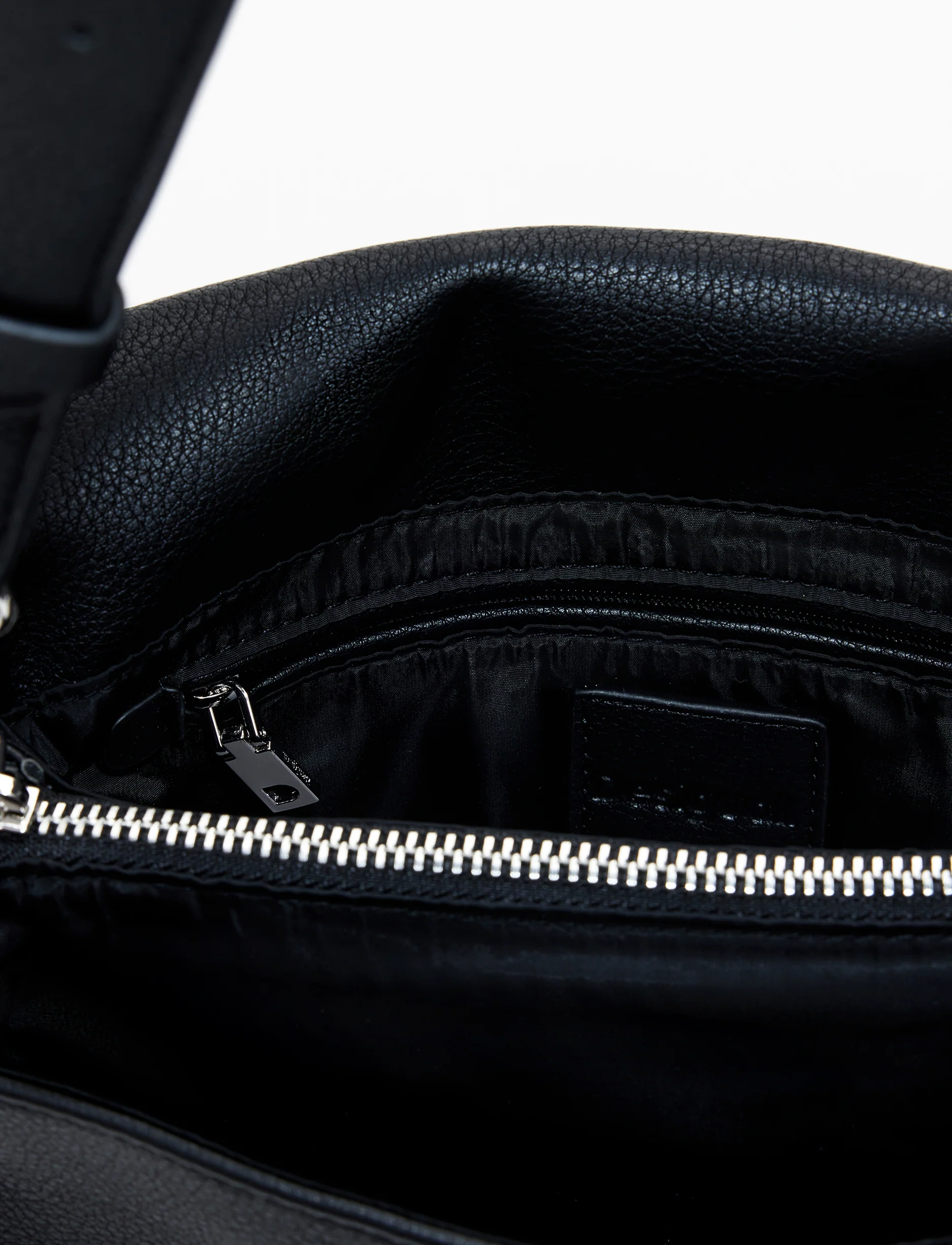 Desigual Bag Mickey Rock Dortmund Flap - תיק צד דיזיגוואל לנשים - Image 4