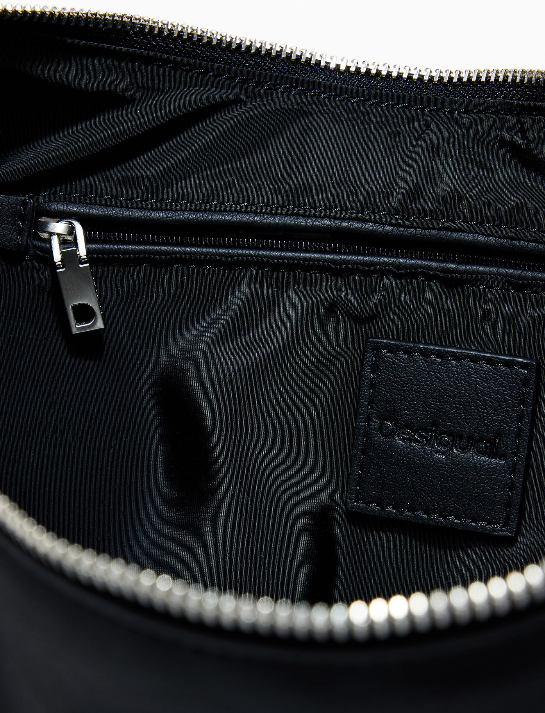 Desigual Bag Half Logo Zante 25WAXP52 - תיק צד דיזיגוואל שחור לנשים - Image 4