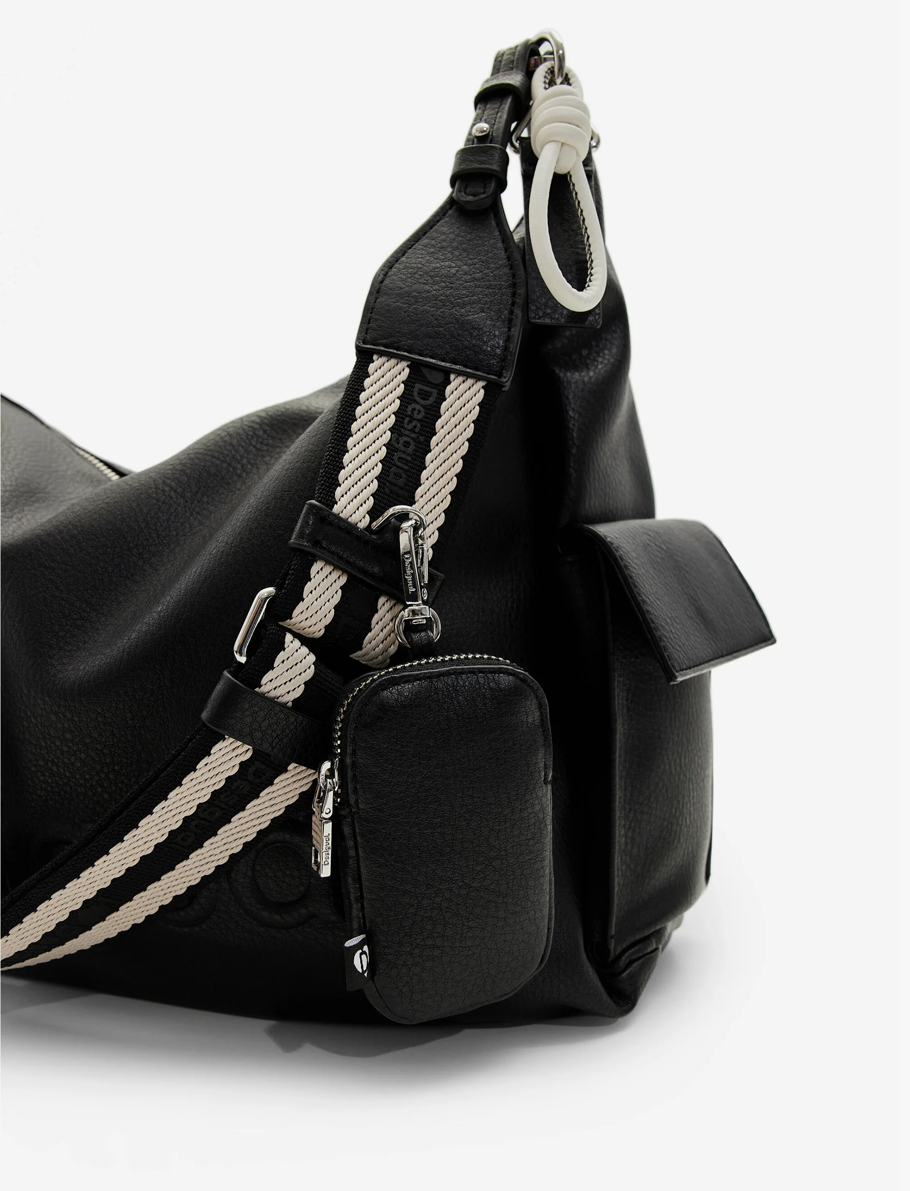 Desigual Bag Half Logo 24 Brasilia - תיק יד בצבע שחור - Image 4