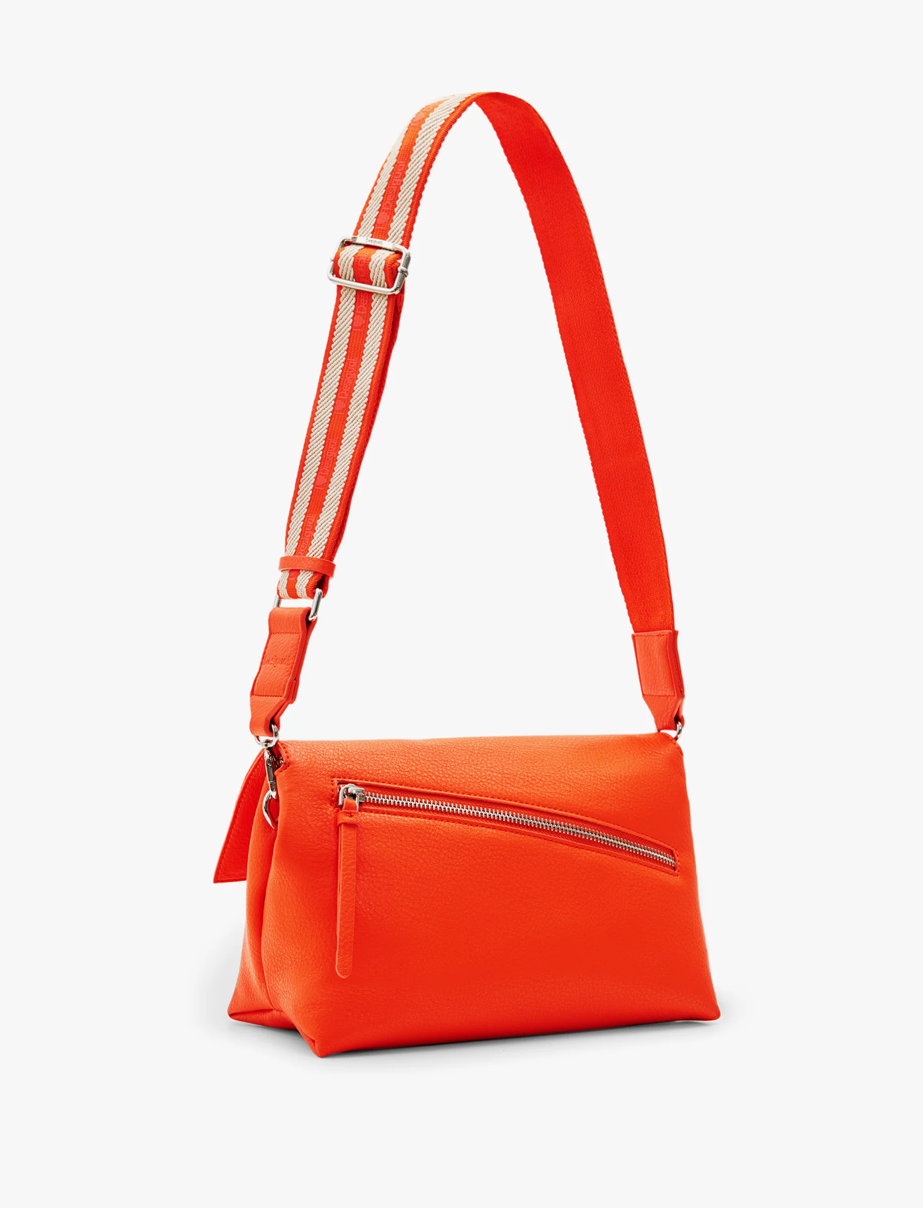 Desigual Bag Half Logo 24 Venecia 2.0 - תיק קרוסבודי בצבע מנדרינה - Image 2