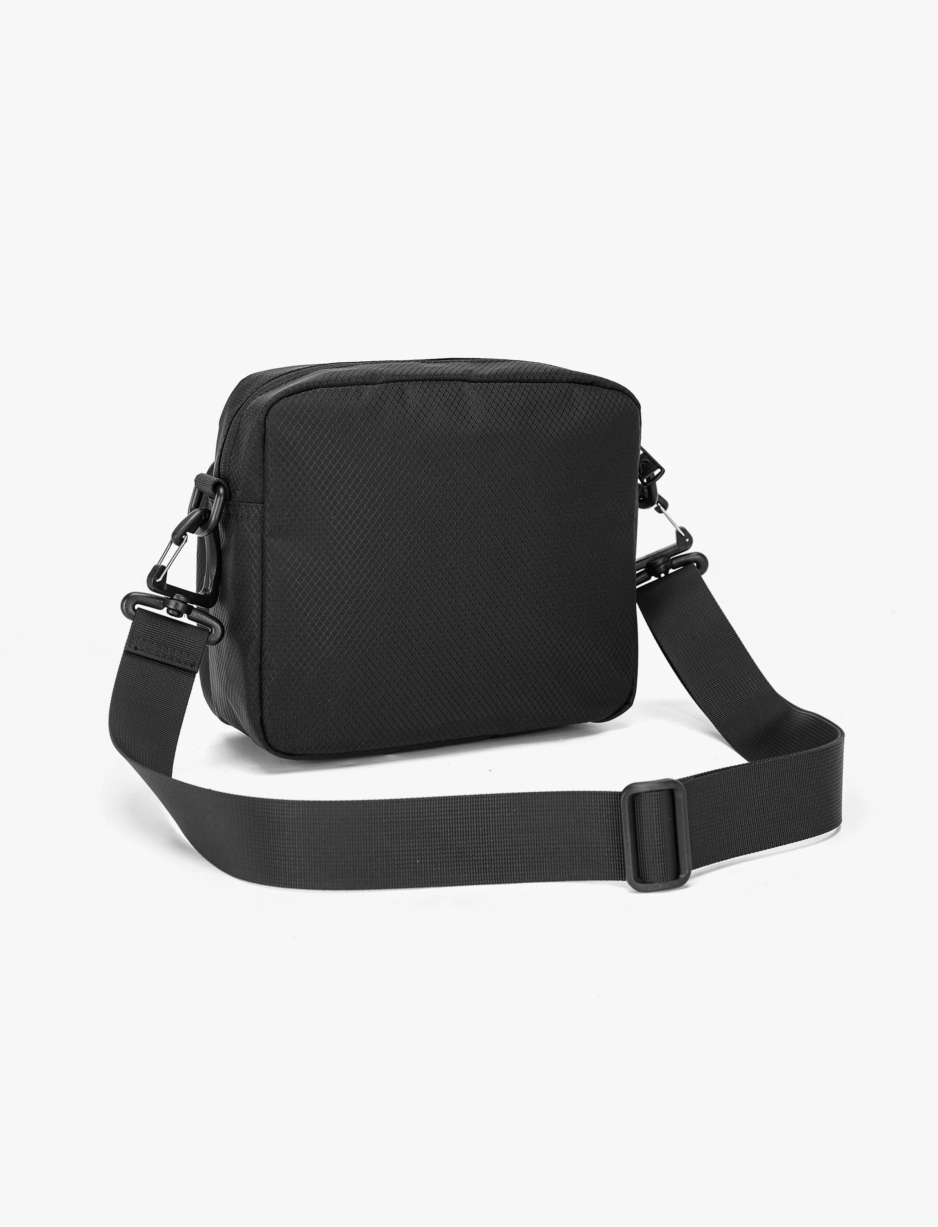 Head Daily Crossbody Bag 0526 - תיק קרוס  לגברים בצבע שחור - Image 4