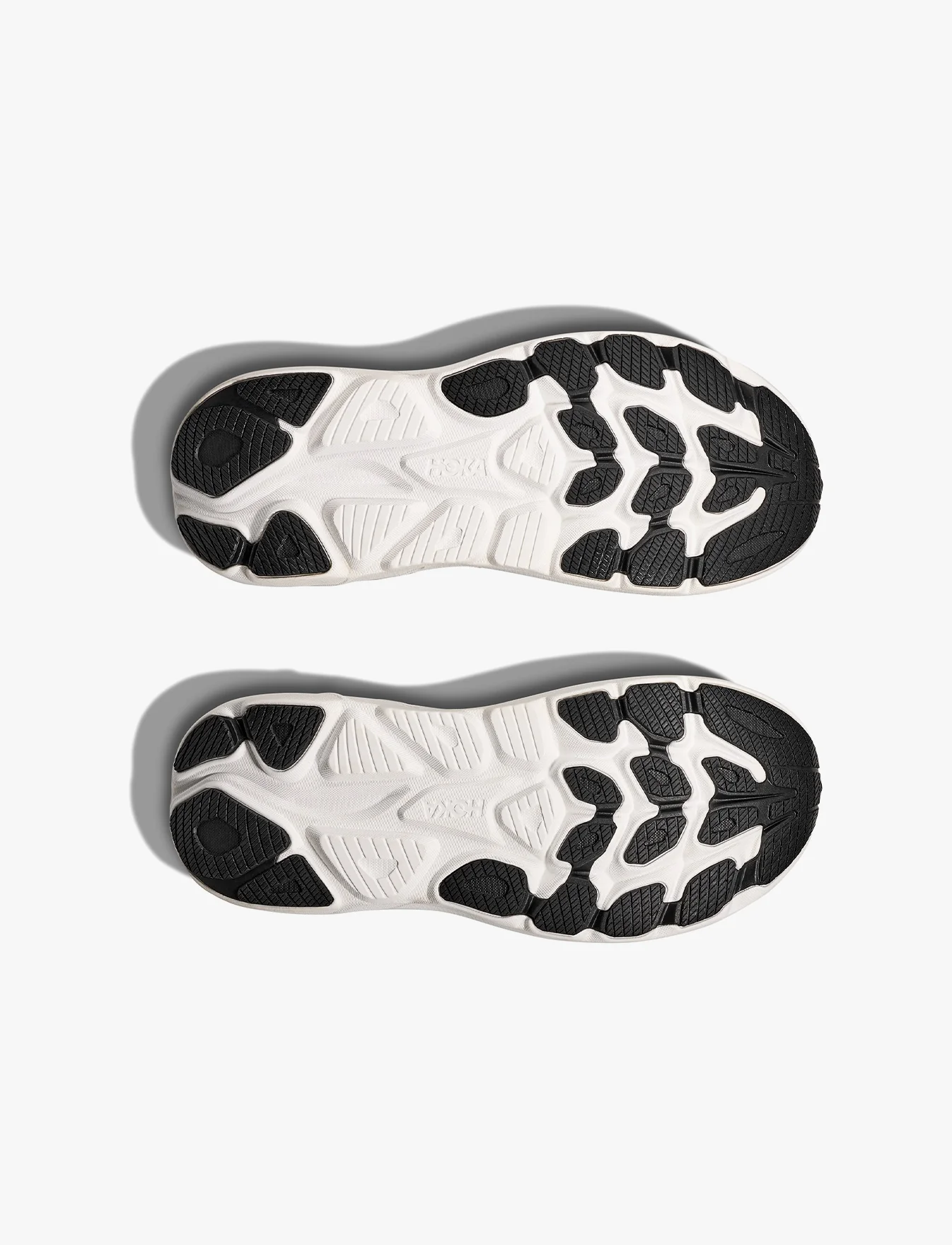 HOKA CLIFTON X-WIDE 10 - נעלי ספורט נשים  הוקה קליפטון 10 אקסטרה רחבות בצבע שחור/לבן - Image 8