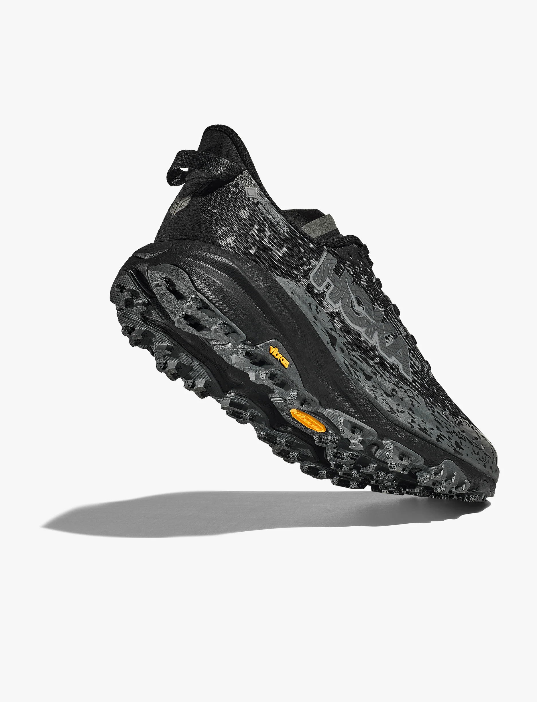 HOKA SPEEDGOAT 6 MID GTX WIDE - נעלי הוקה ספידגוט 6 מיד רחבות לגברים בצבע שחור/שחור אורביט - Image 3