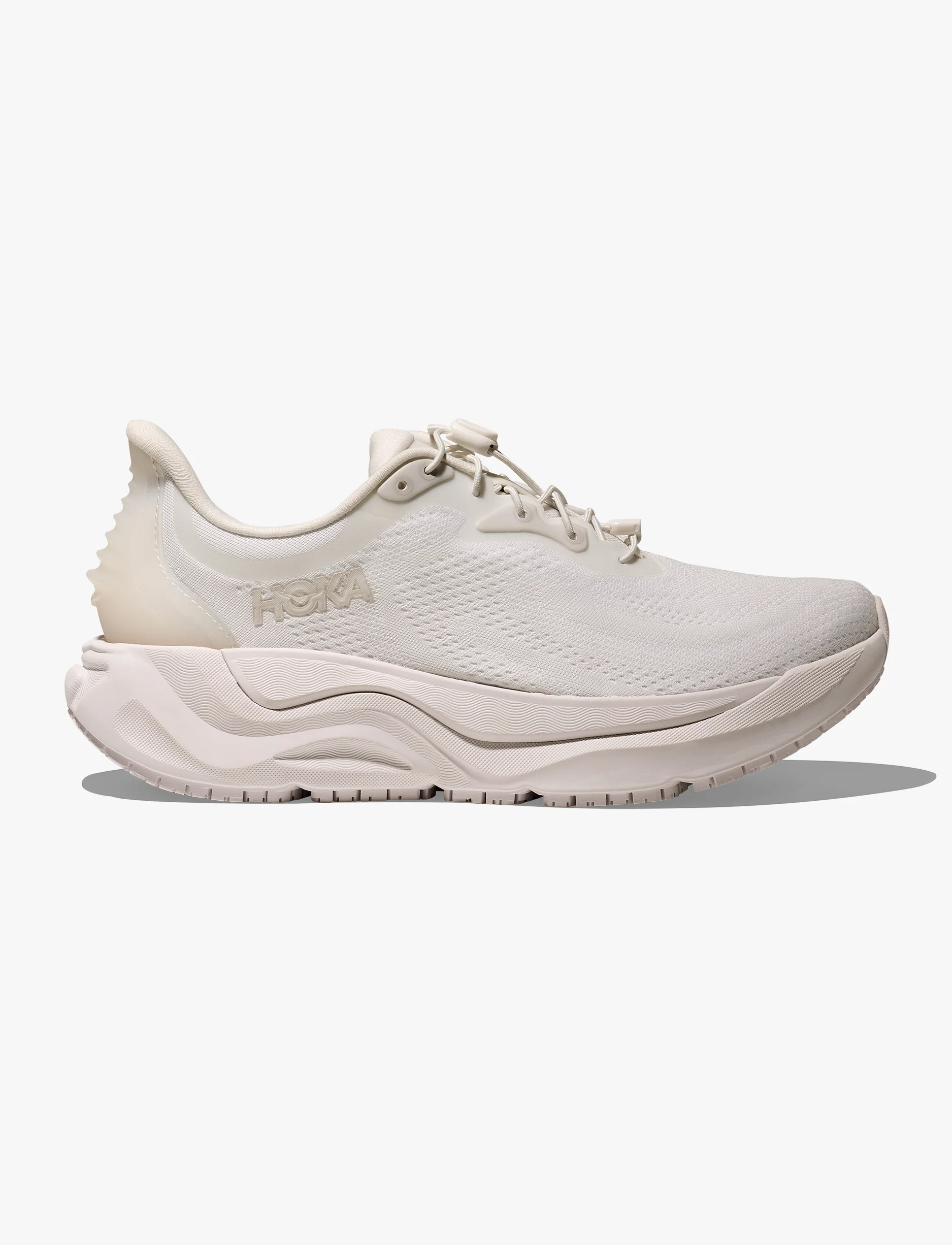 HOKA ARAHI SR WIDE - נעלי ספורט נשים ארהי אס אר רחבות בצבע לבן/לבן - Image 2