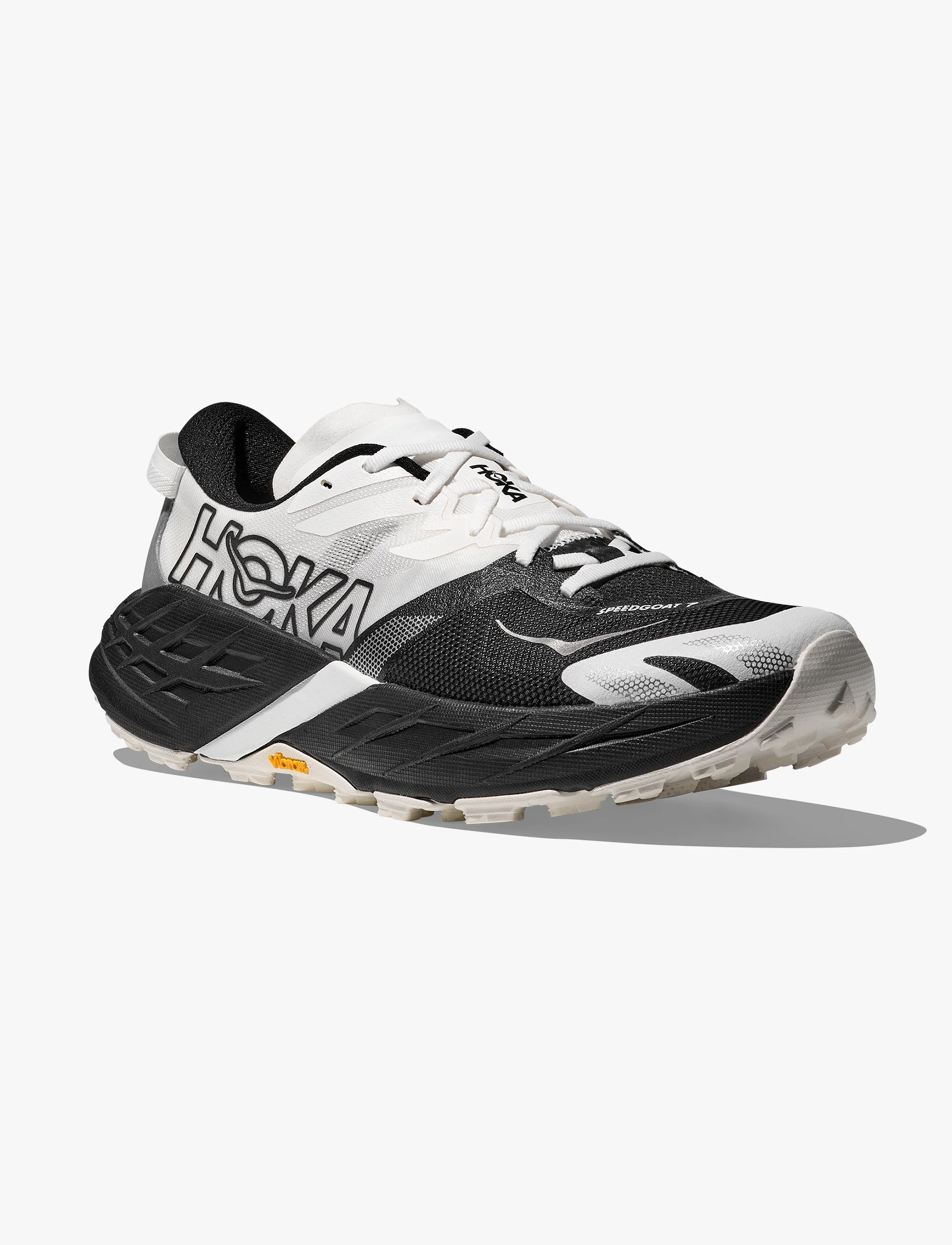HOKA SPEEDGOAT 7 WIDE - נעלי ספורט גברים ספידגוט 7 רחבות בצבע שחור/לבן