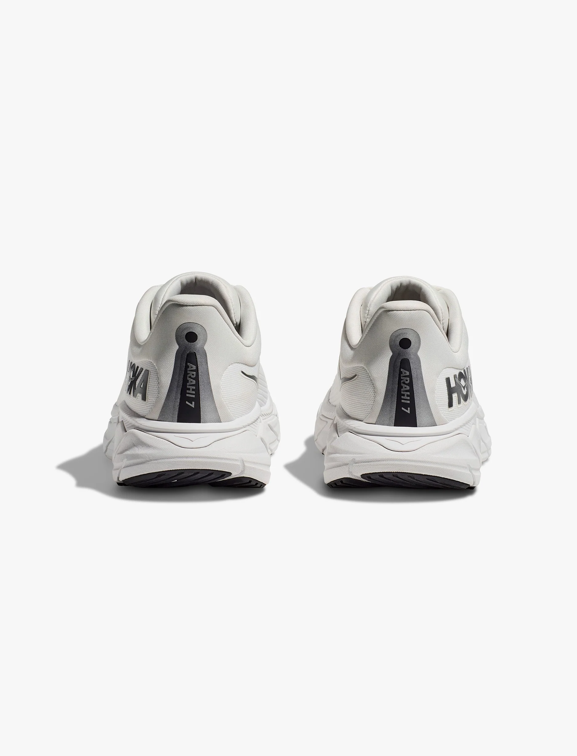 HOKA Arahi 7 - נעלי ספורט גברים הוקה ארהי 7 בצבע לבן/אפרפר - Image 5