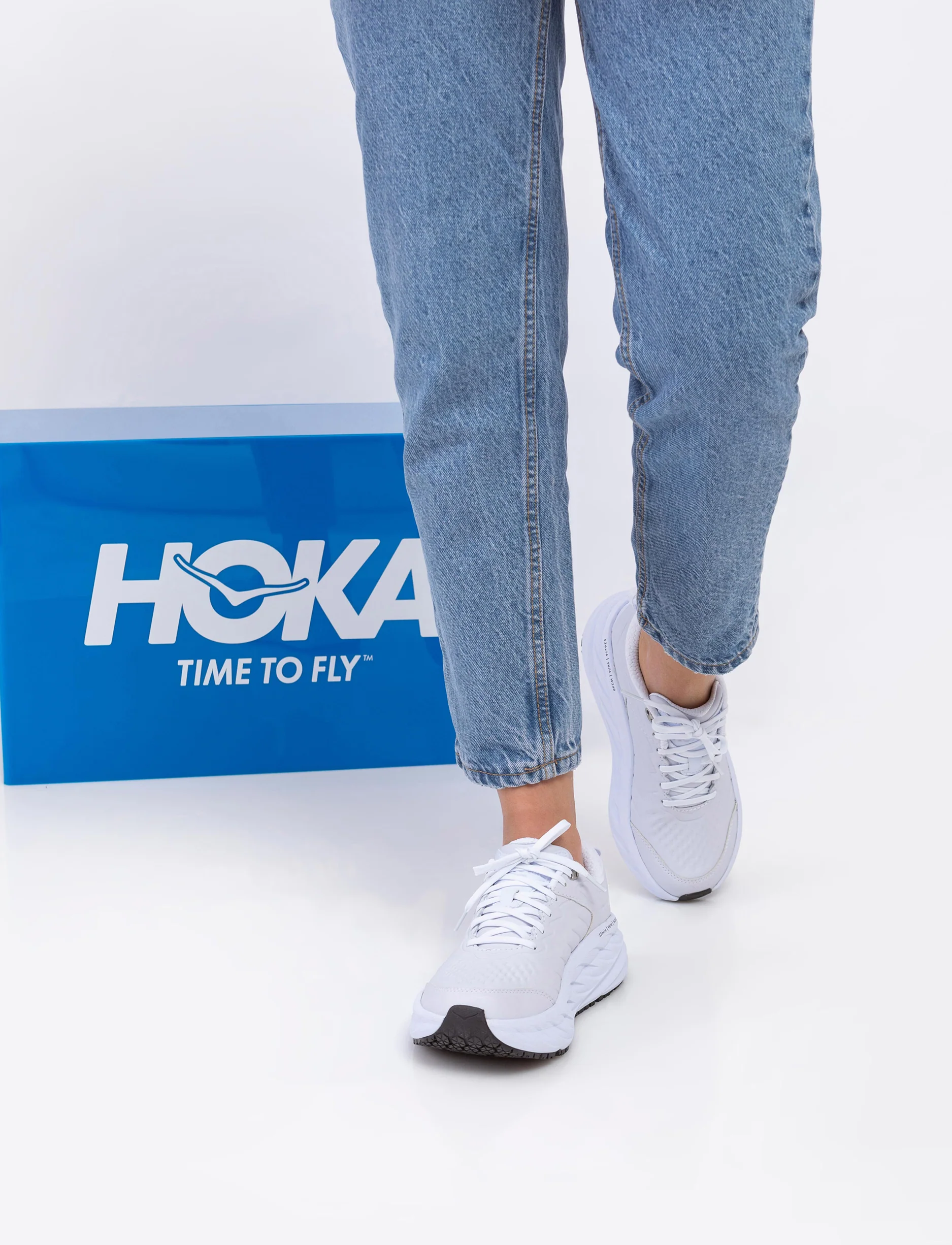 Hoka Bondi SR - נעלי ספורט נשים הוקה בונדי אס-אר בצבע לבן - Image 3