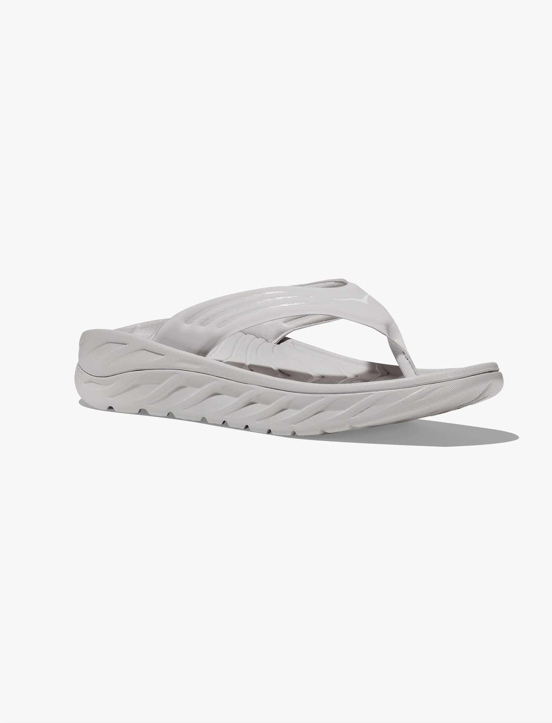 Hoka Ora Recovery Flip - כפכפי התאוששות אורה הוקה איכותיים בצבע אפור/לבן לגברים