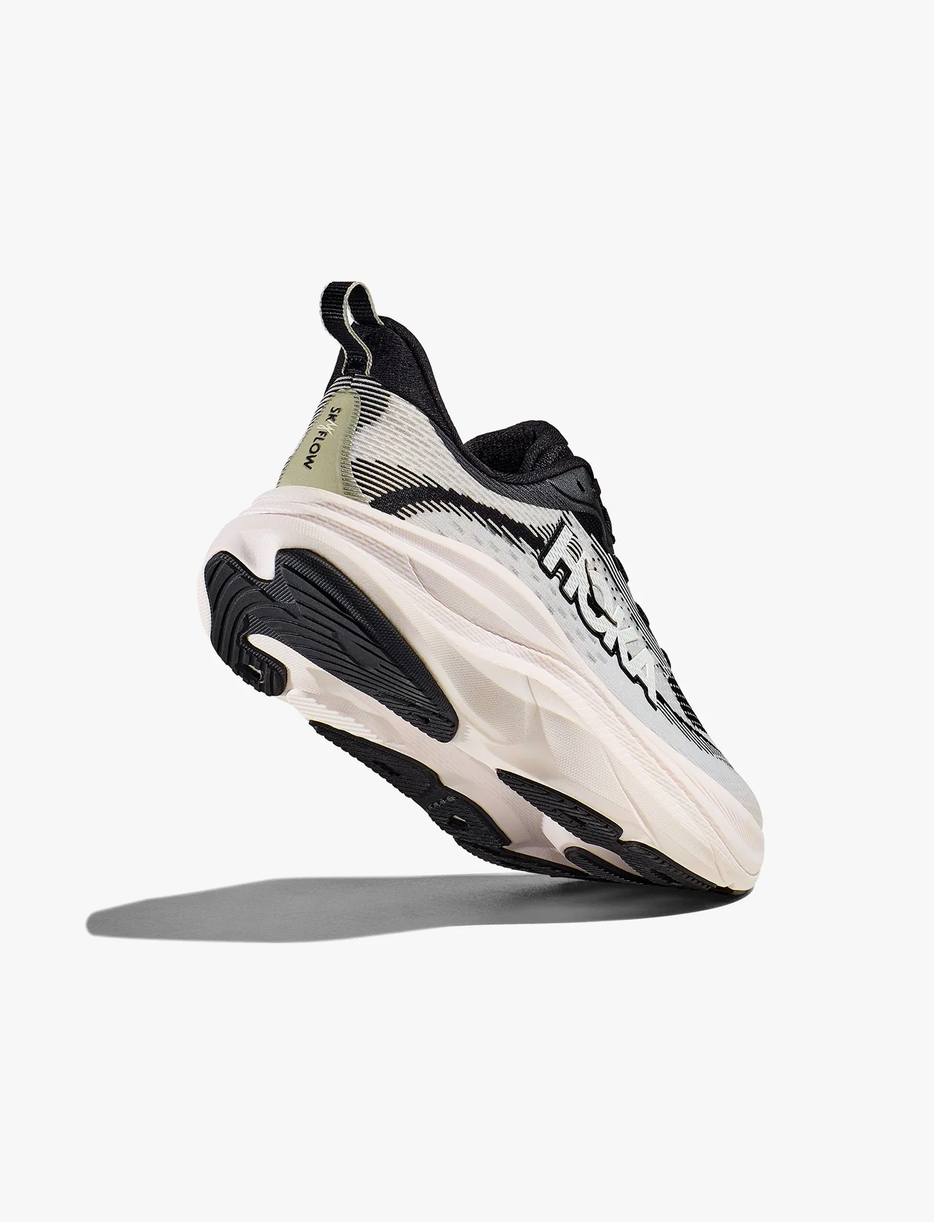 Hoka Skyflow - נעלי ספורט נשים הוקה סקייפלו רחבות שחור/לבן - Image 3